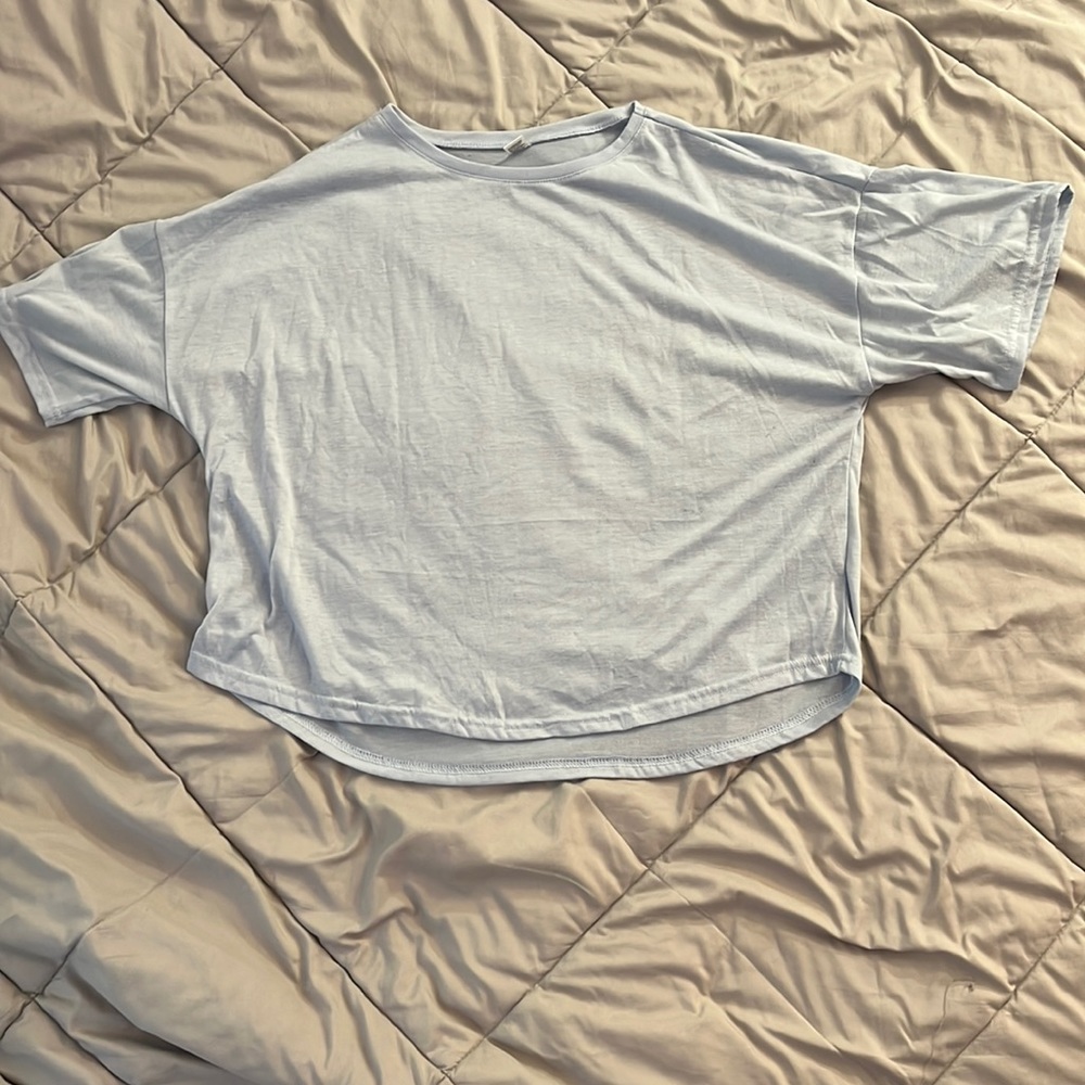 CROPPED Light blue comfy lounge shirt